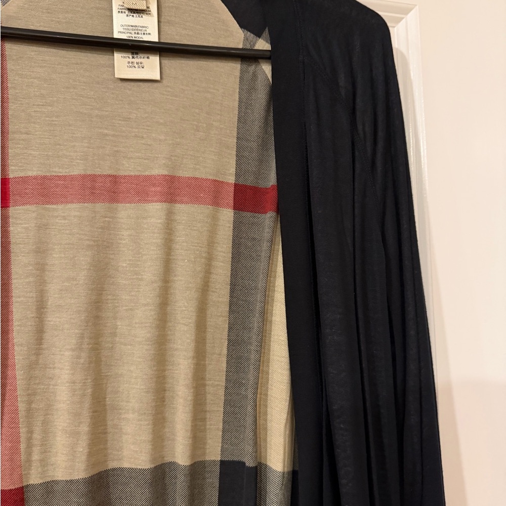 Burberry black & plaid cardigan - Picture 5 of 12